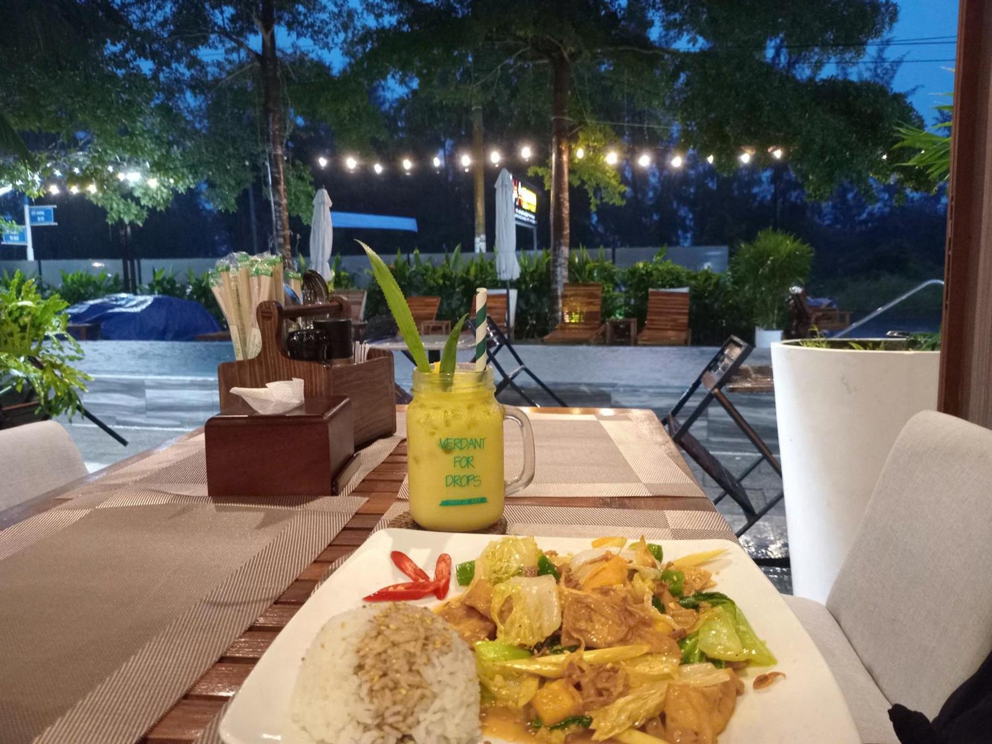 Hoi An Ocean Front Hotel ภายนอก รูปภาพ