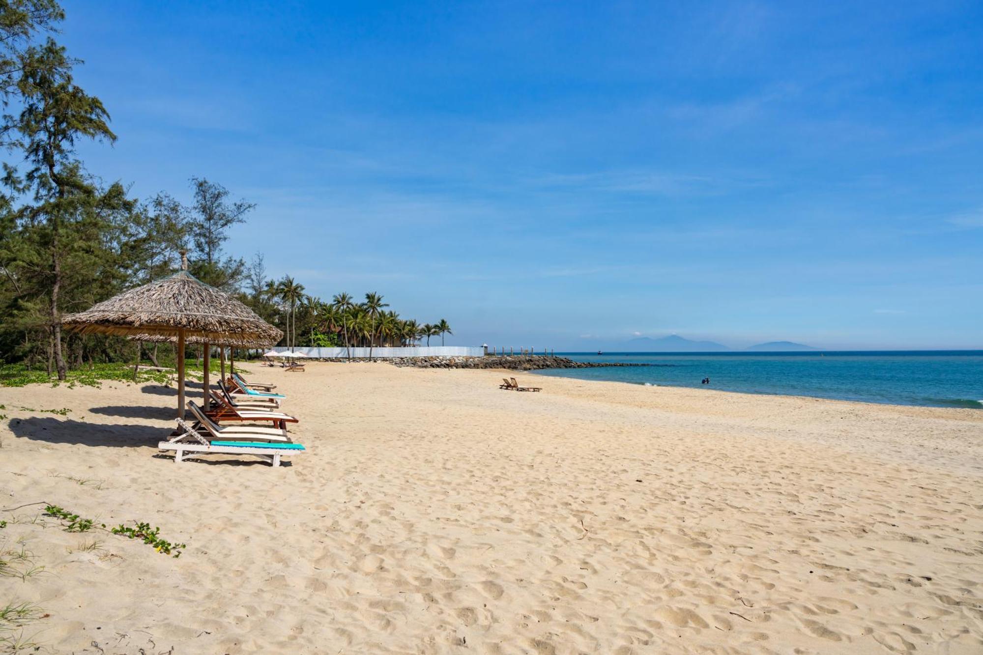 Hoi An Ocean Front Hotel ภายนอก รูปภาพ