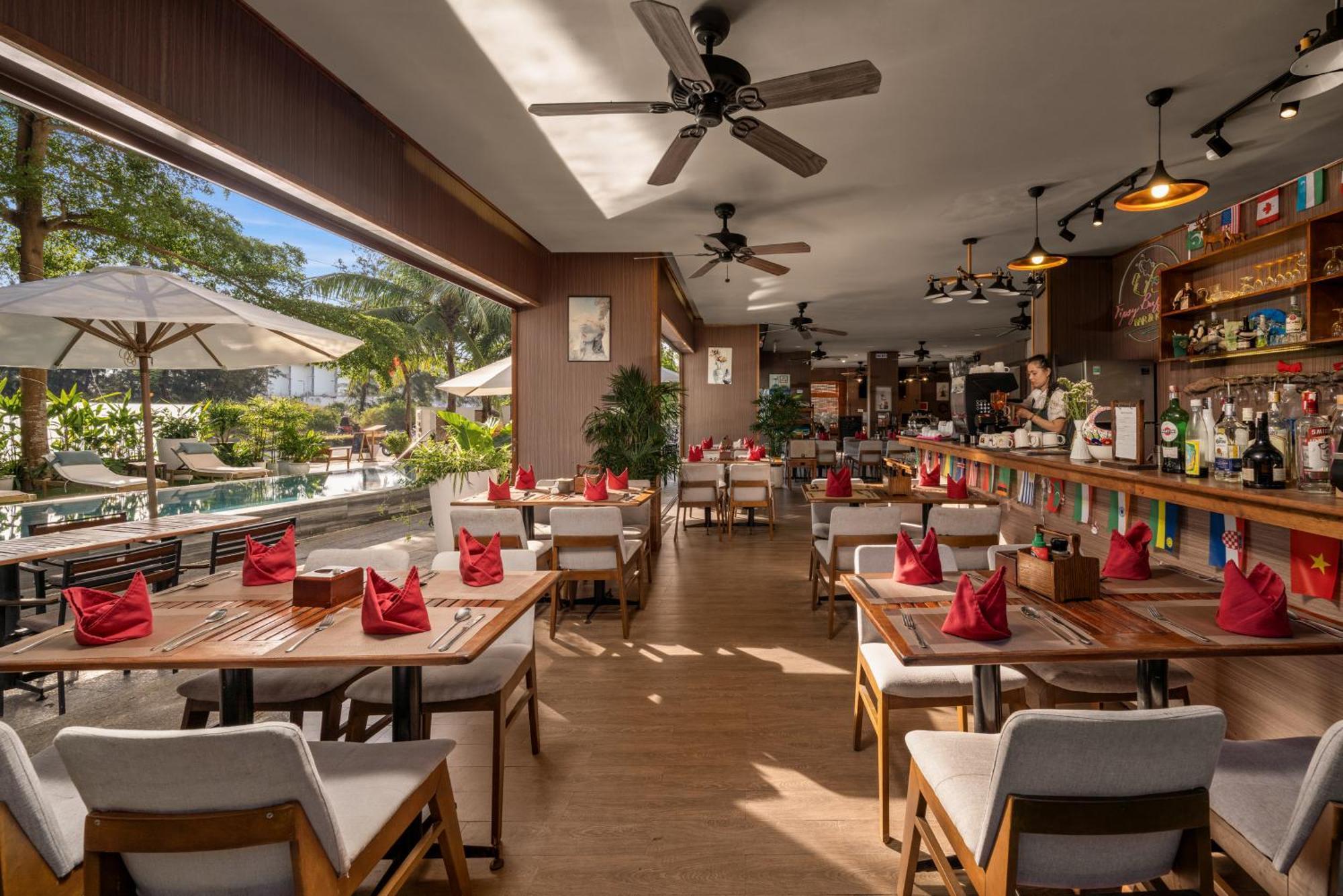 Hoi An Ocean Front Hotel ภายนอก รูปภาพ