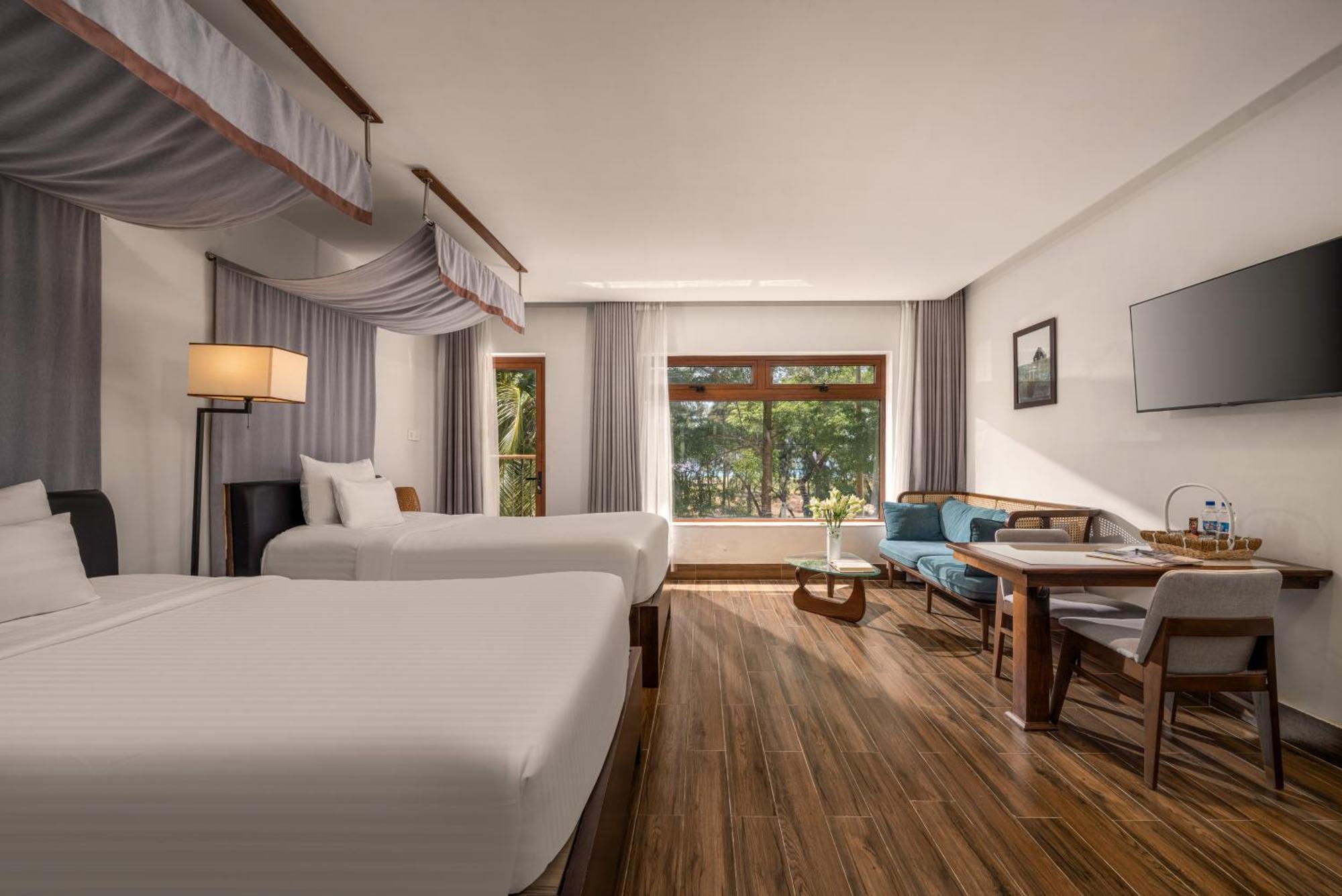 Hoi An Ocean Front Hotel ภายนอก รูปภาพ